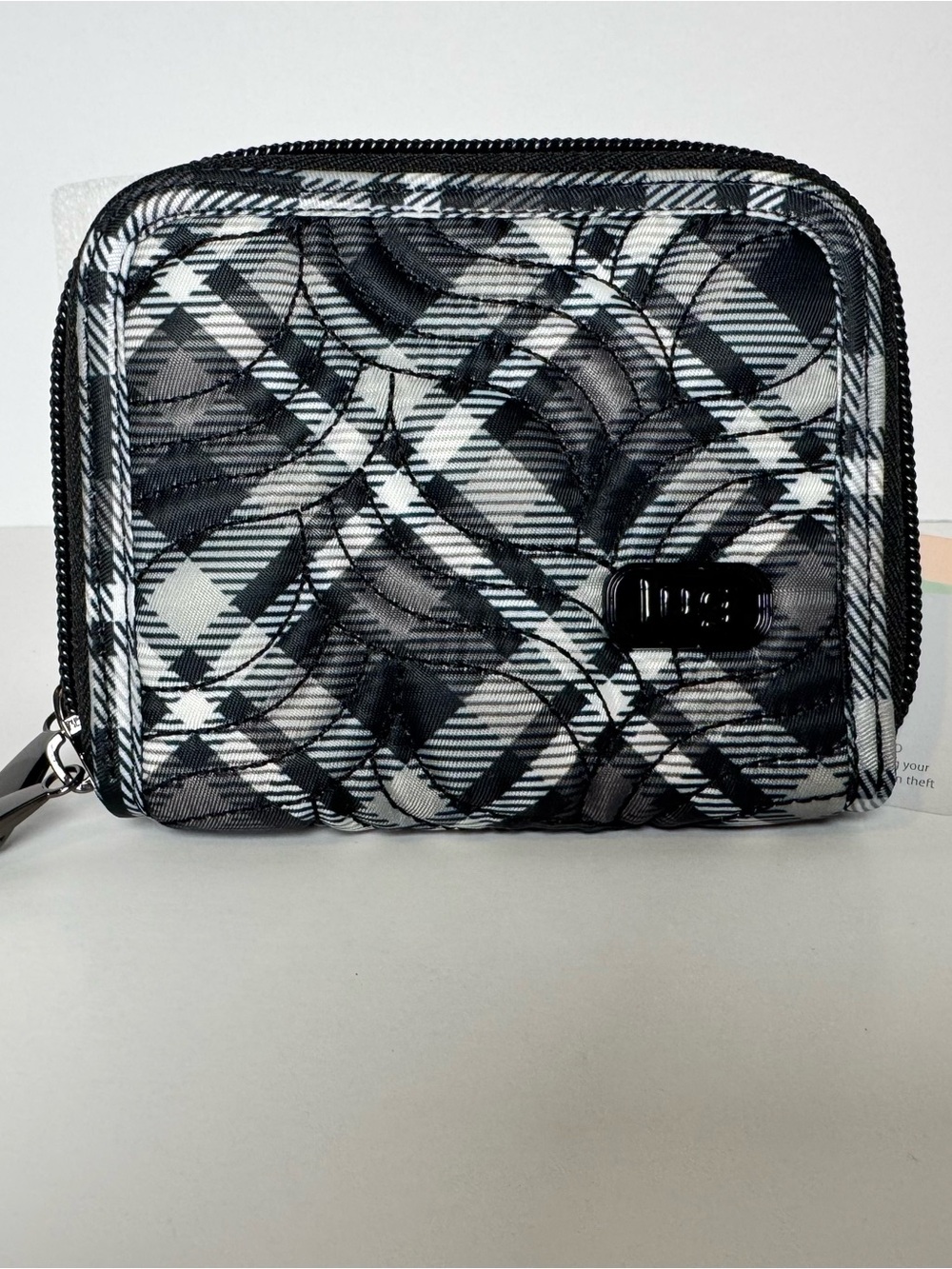 Lug Splits Compact Zip-around Wallet RFID Plaid Grey Quilted Design (NWT)